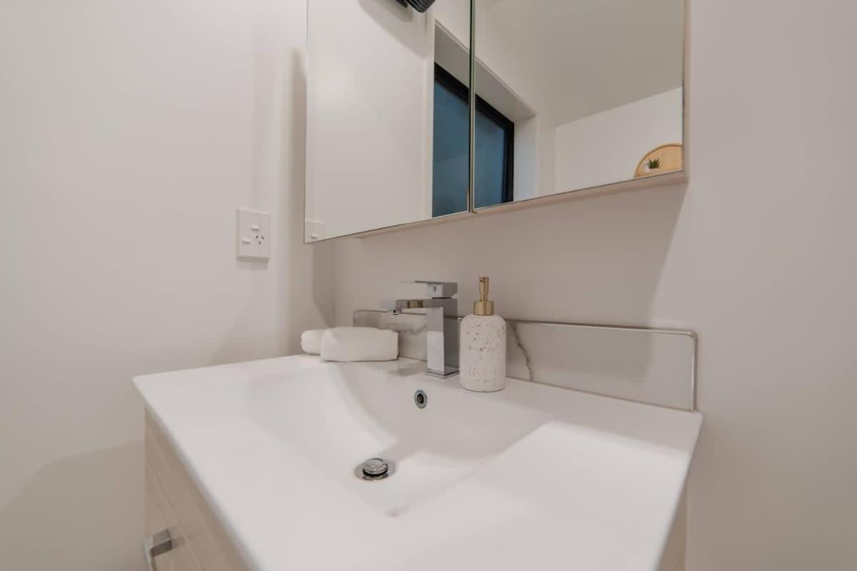 Holiday home Misty Meadows Manor - Your Urban Oasis